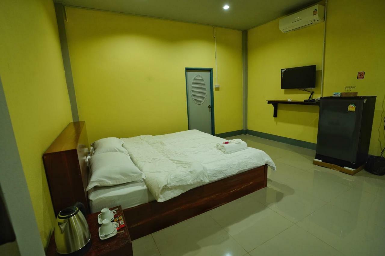 ฮูกโฮม Hotel Ban Mae Khachan Exterior foto